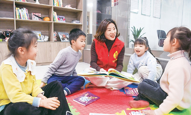 坚持人民至上 创造历史伟业