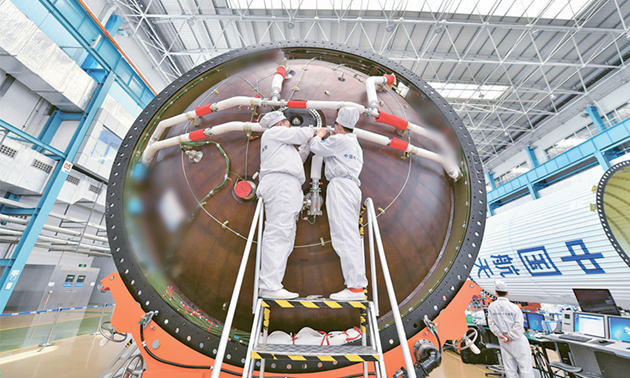 以劳动筑基 以奋斗开路