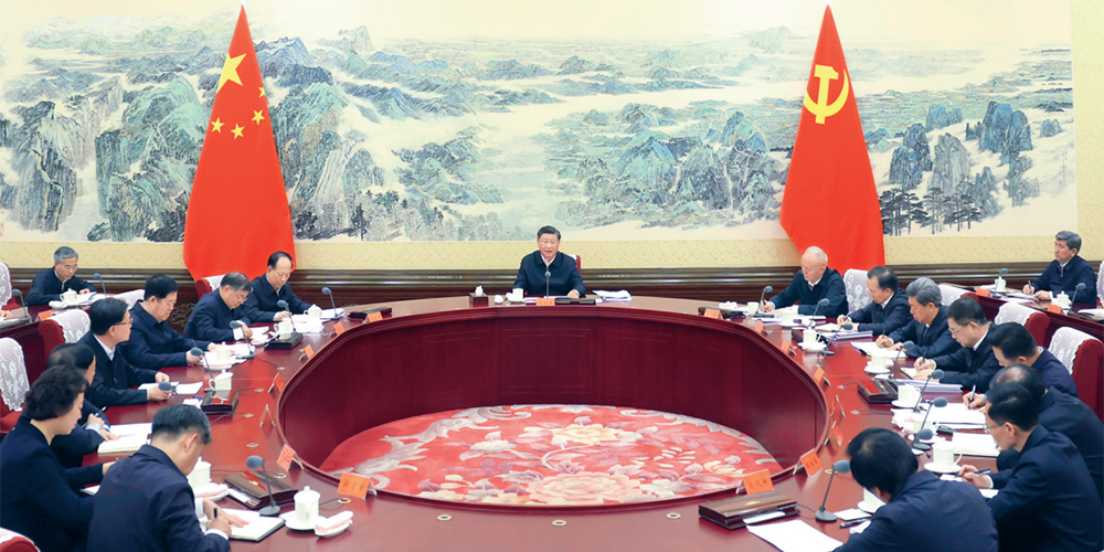 习近平：组织动员亿万职工积极投身强国建设、民族复兴的伟大事业