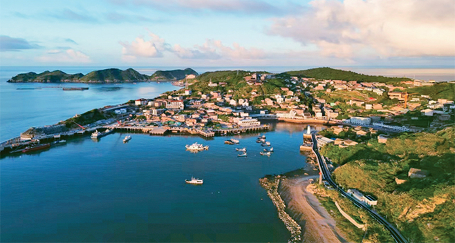 碧海银滩也是金山银山